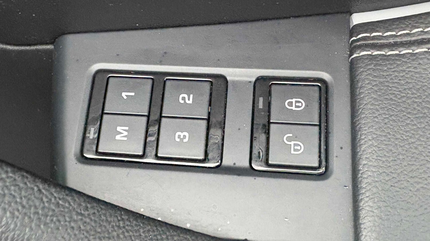 Used Jaguar F-Pace 2019 for sale - 77856391: Photo 12