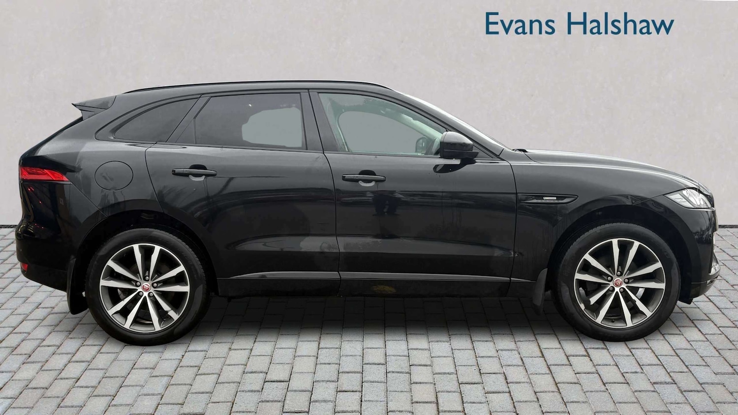 Used Jaguar F-Pace 2019 for sale - 77856391: Photo 3