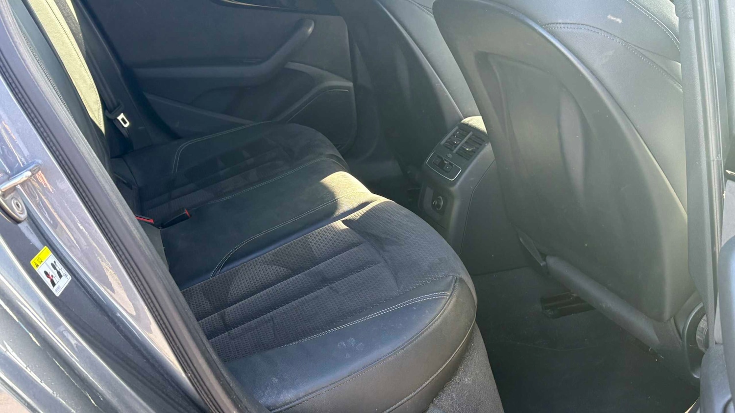 Used Audi A4 2018 for sale - 77928590: Photo 3