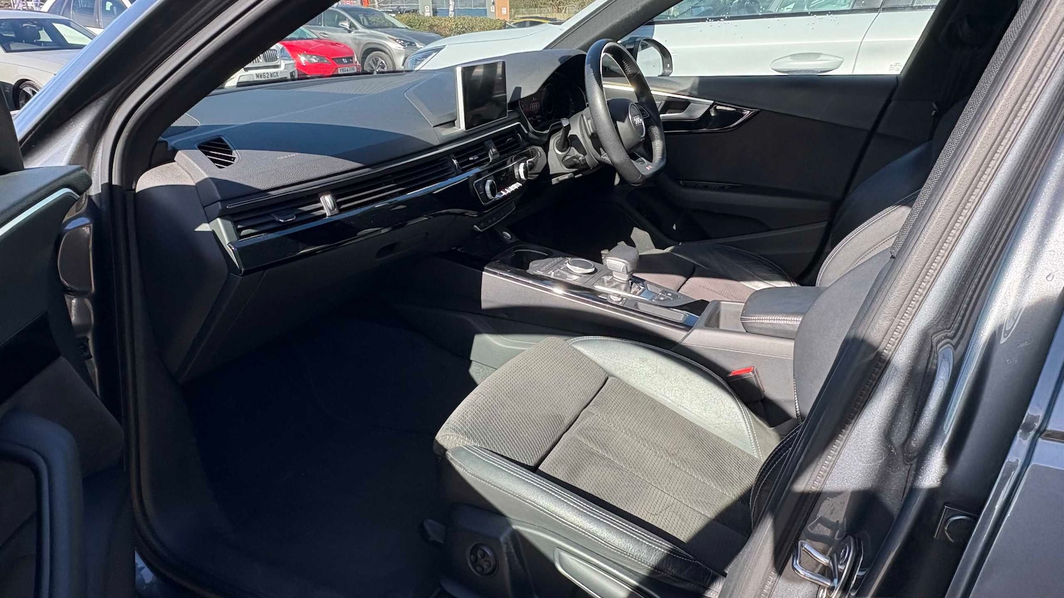 Used Audi A4 2018 for sale - 77928590: Photo 4