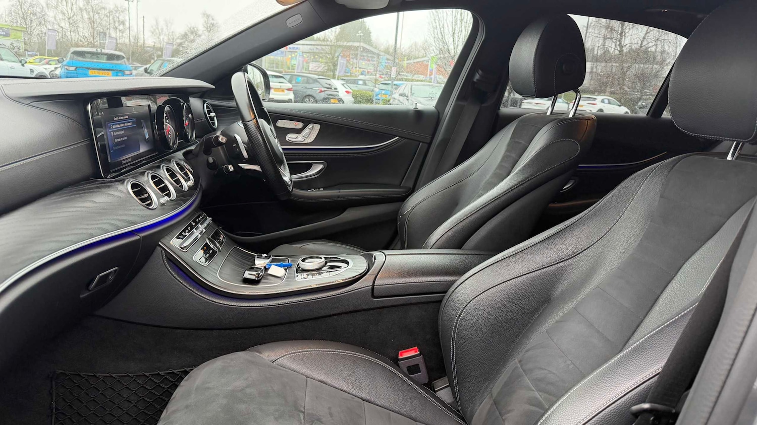 Used Mercedes-Benz E Class for sale - 77857231: Photo 9