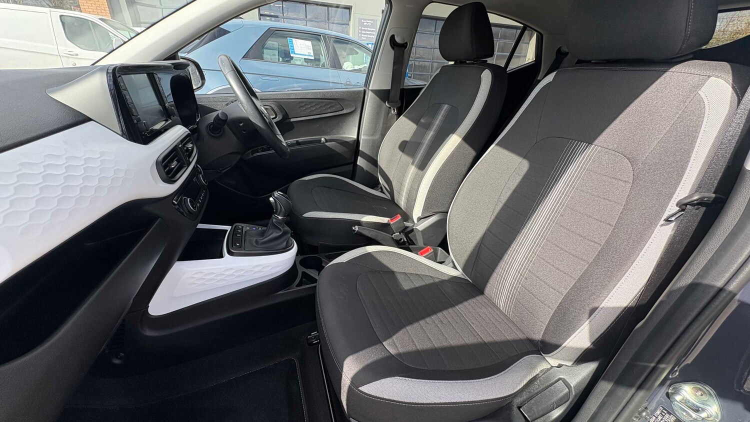 Used Hyundai i10 for sale - 77857433: Photo 13