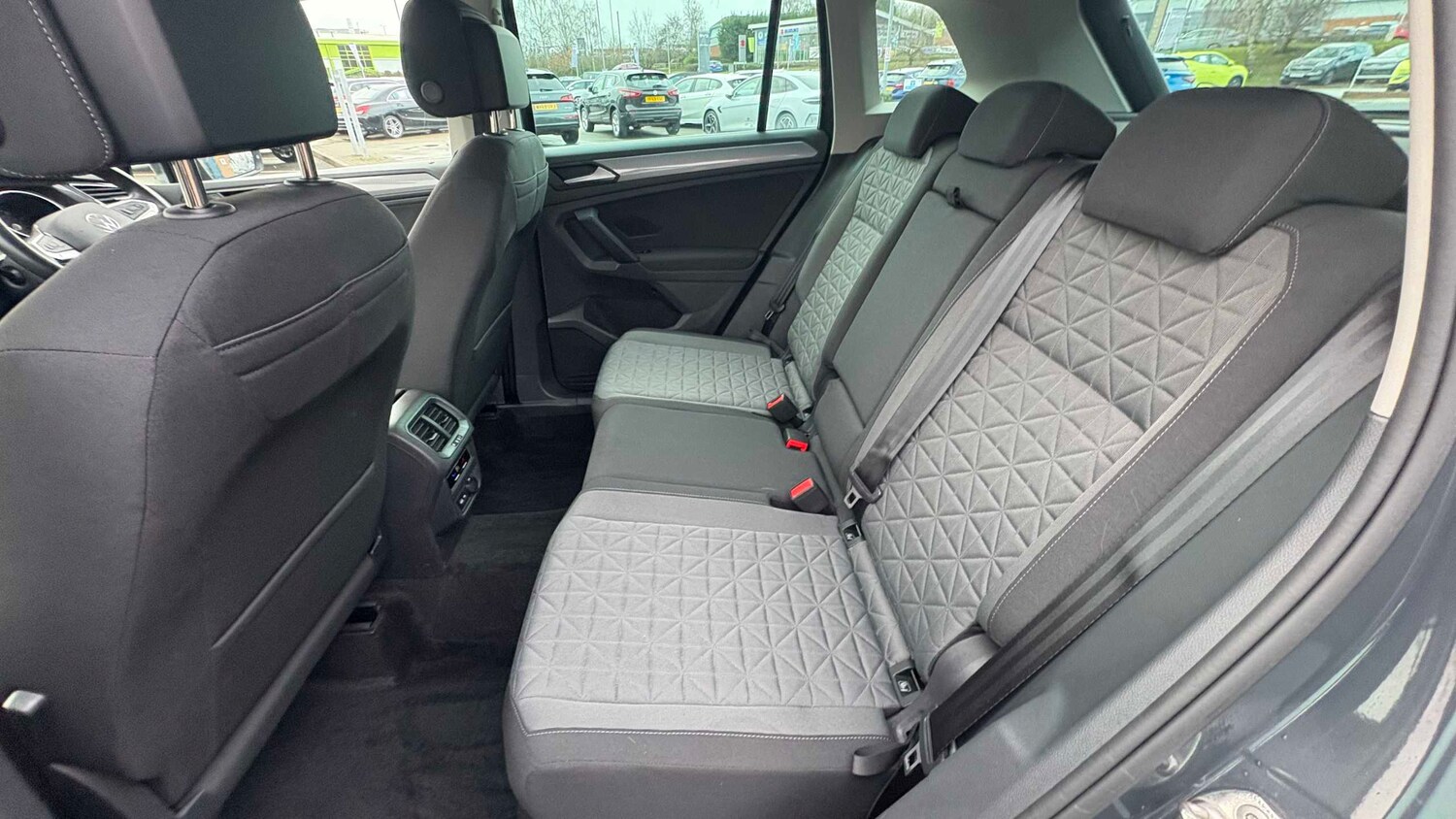 Used Volkswagen Tiguan for sale - 77859241: Photo 10