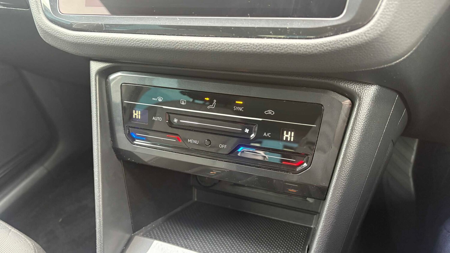 Used Volkswagen Tiguan for sale - 77859241: Photo 14