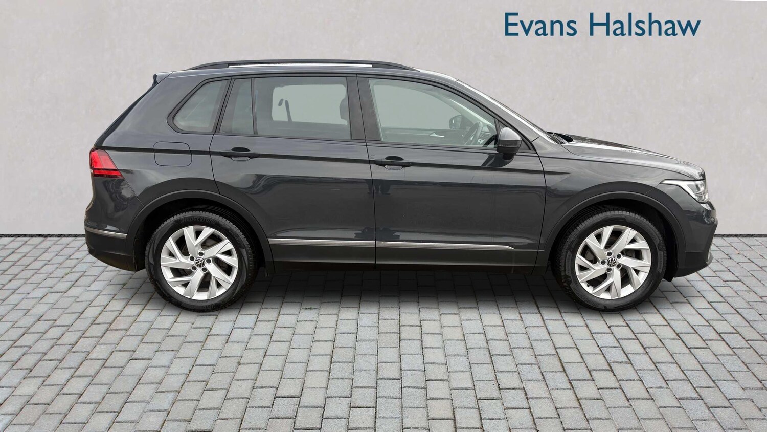 Used Volkswagen Tiguan for sale - 77859241: Photo 8