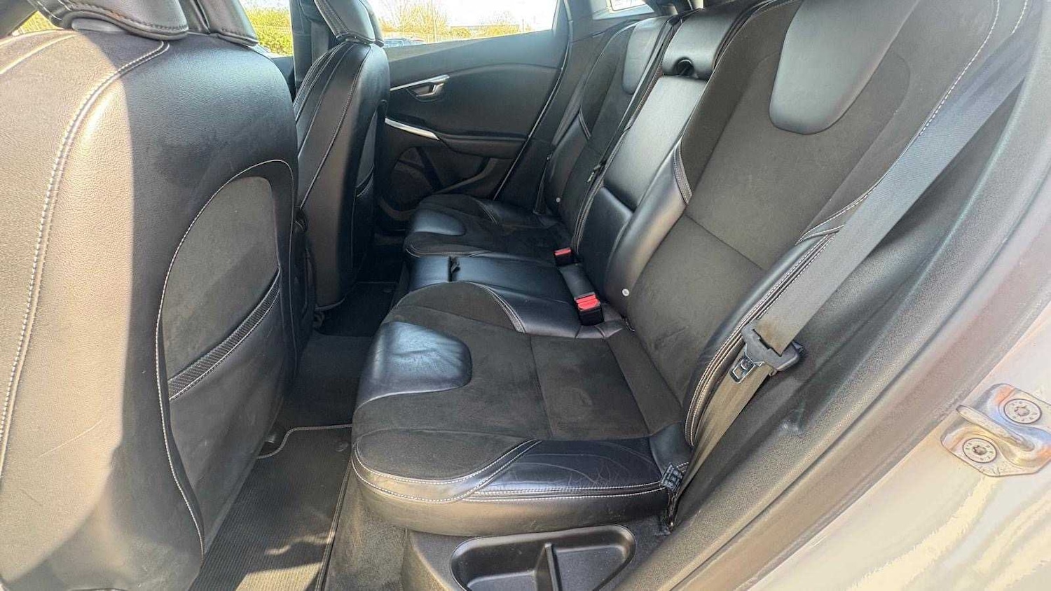 Used Volvo V40 2015 for sale - 78161403: Photo 10