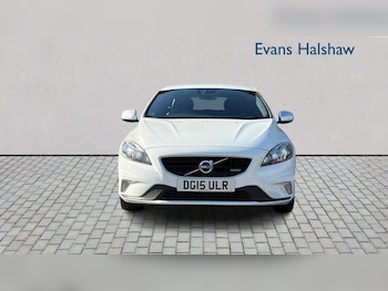 Used Volvo V40 2015 for sale - 78161403: Photo