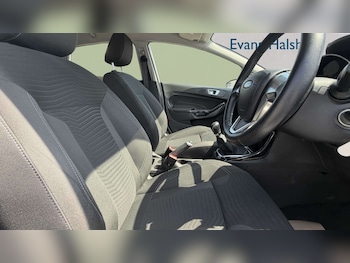 Used Ford Fiesta 2015 for sale - 78743732: Photo