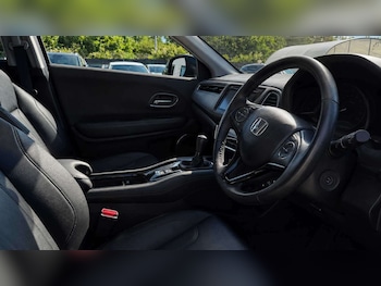 Used Honda HR-V 2018 for sale - 79028092: Photo