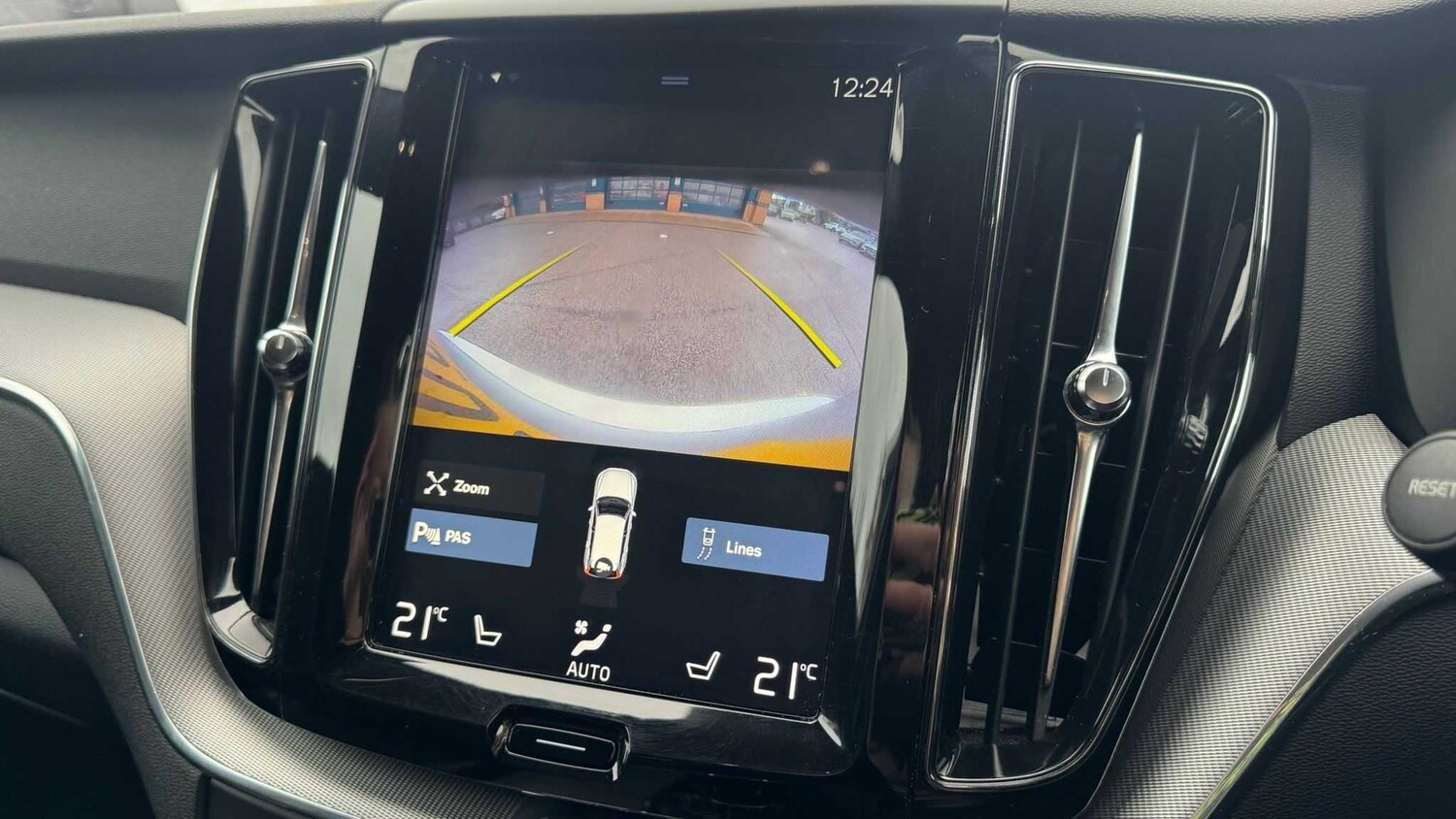 Used Volvo XC60 for sale - 77862154: Photo 16