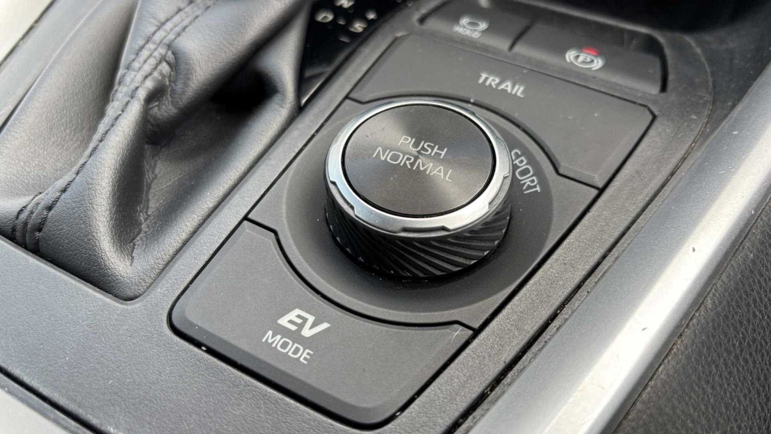 Used Toyota RAV4 2020 for sale - 77979572: Photo 19