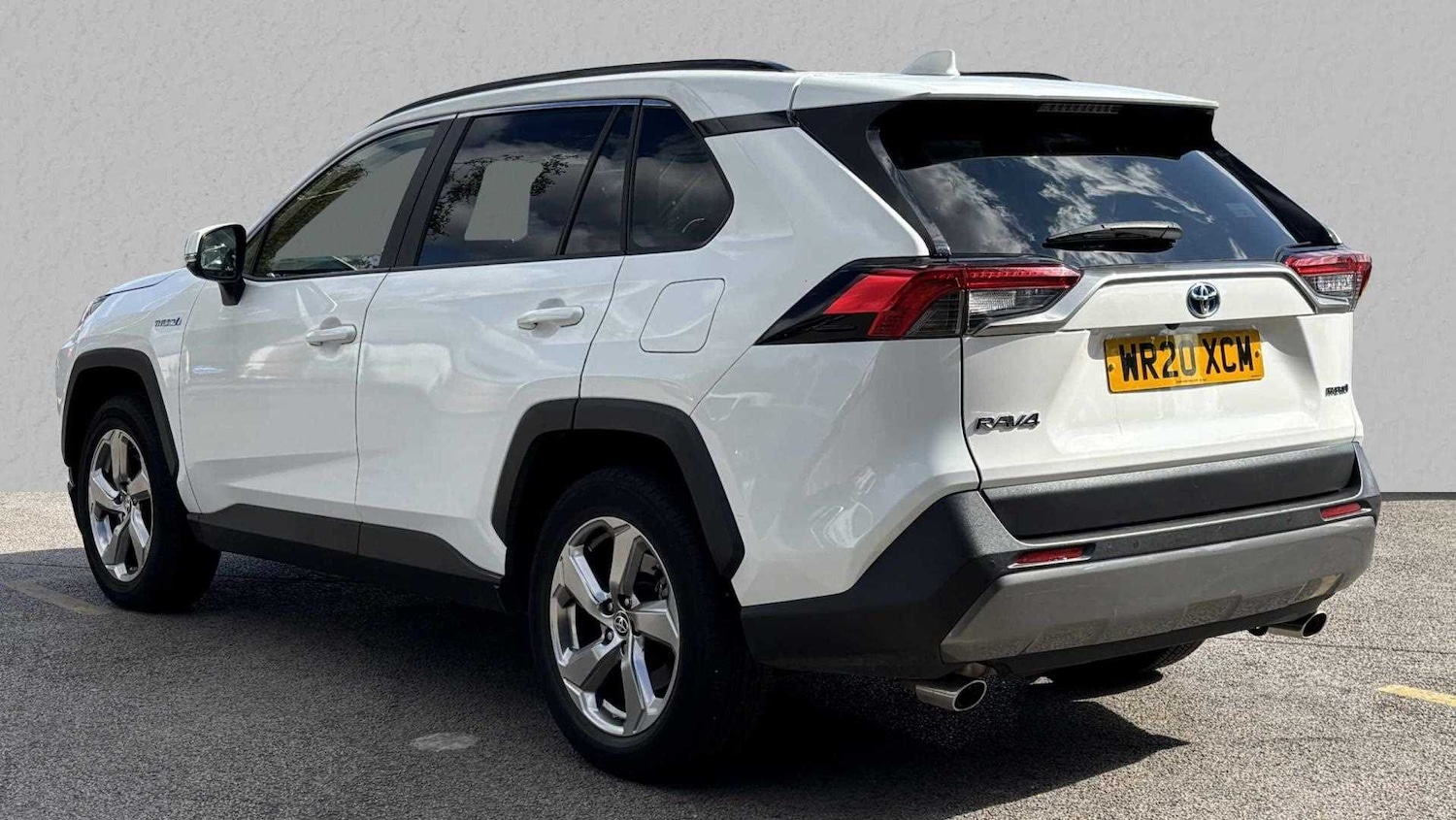 Used Toyota RAV4 2020 for sale - 77979572: Photo 2