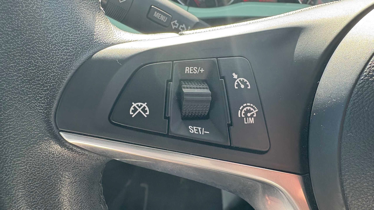 Used Vauxhall ADAM 2017 for sale - 78104350: Photo 17