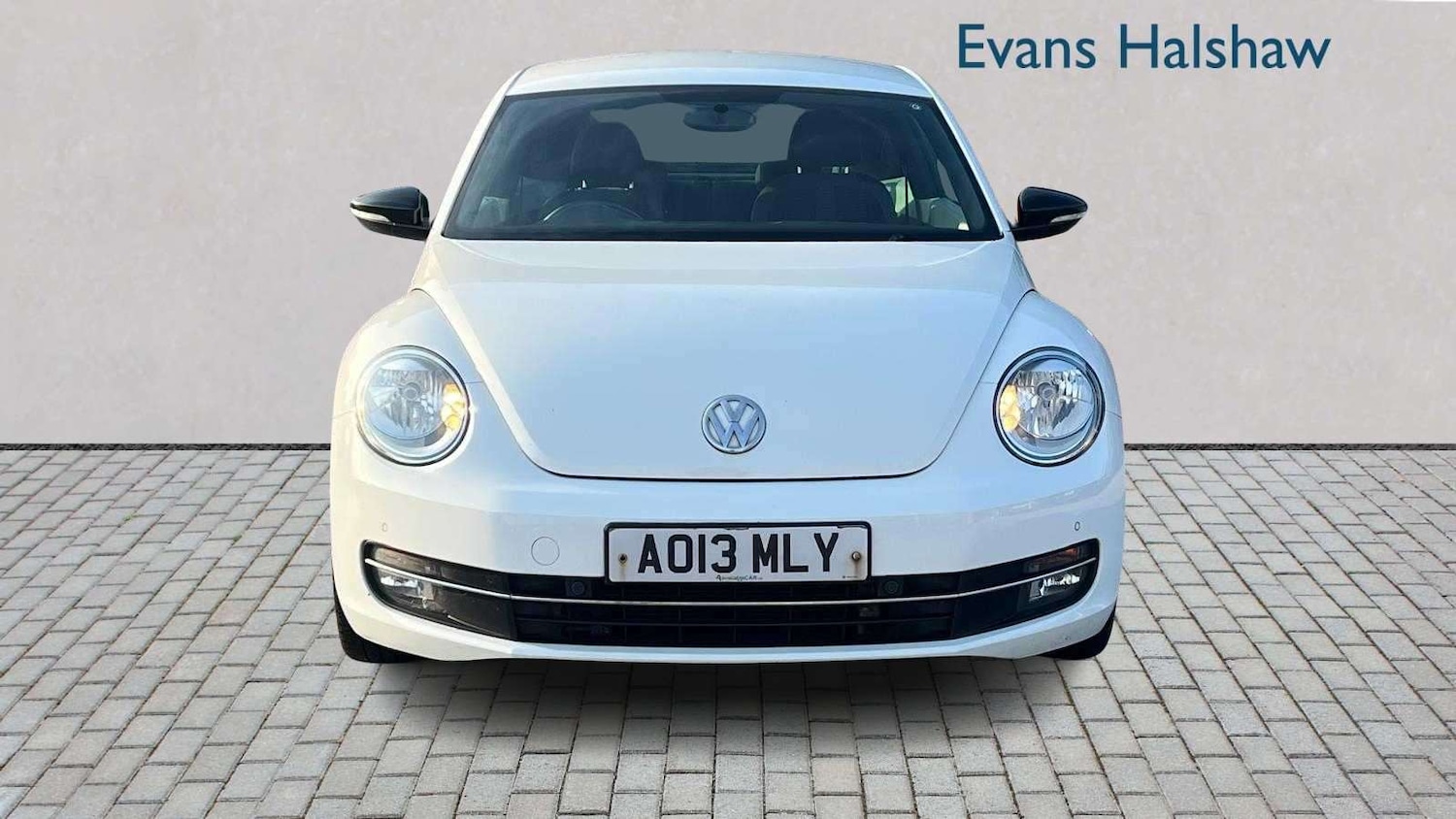 Used Volkswagen Beetle 2013 for sale - 77961125: Photo 2