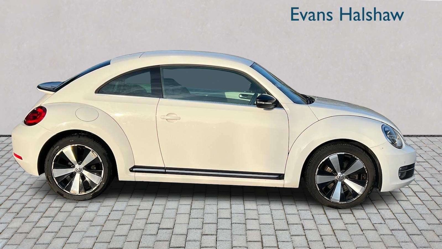 Used Volkswagen Beetle 2013 for sale - 77961125: Photo 3