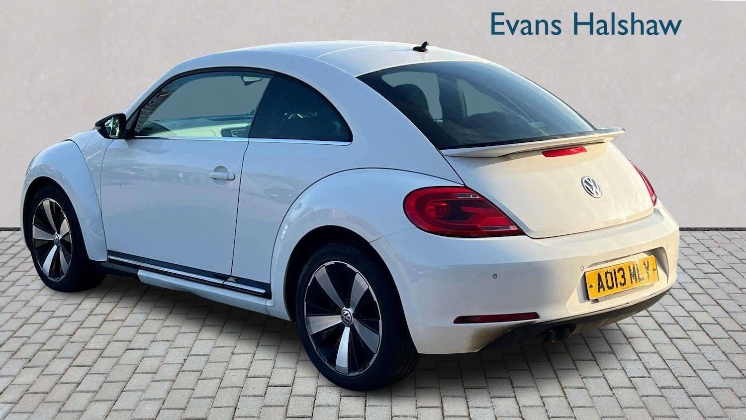 Used Volkswagen Beetle 2013 for sale - 77961125: Photo 4