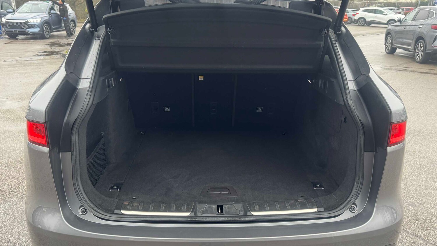 Used Jaguar F-Pace 2020 for sale - 78077202: Photo 11
