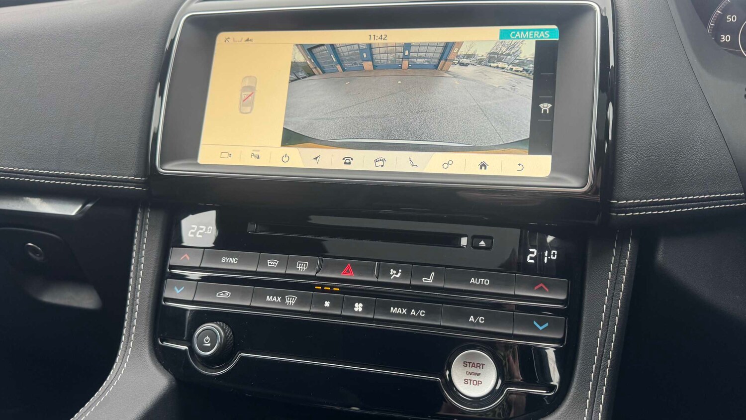 Used Jaguar F-Pace 2020 for sale - 78077202: Photo 15