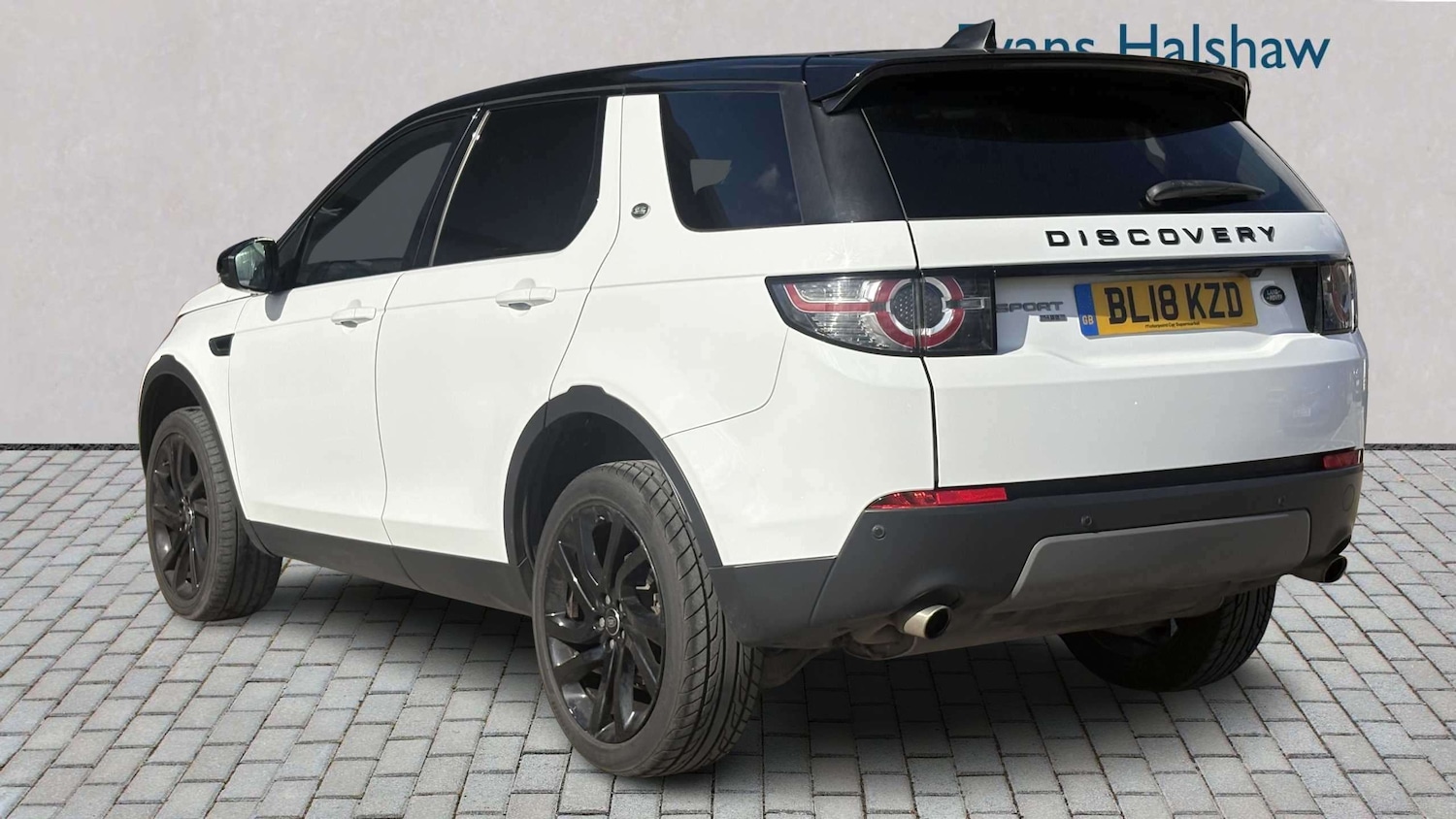 Used Land Rover Discovery Sport 2018 for sale - 78089729: Photo 2