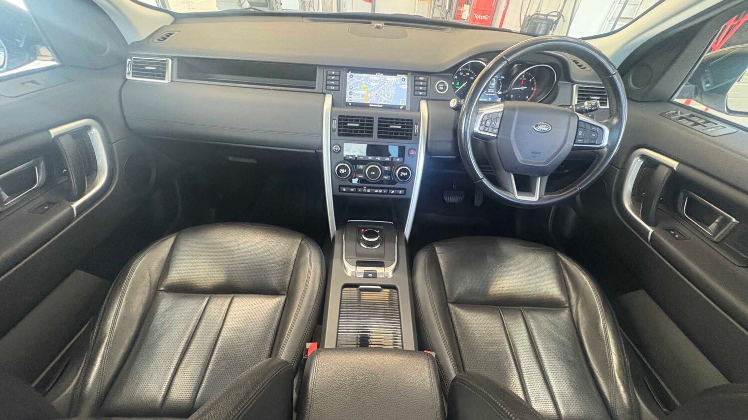 Used Land Rover Discovery Sport 2018 for sale - 78089729: Photo 8