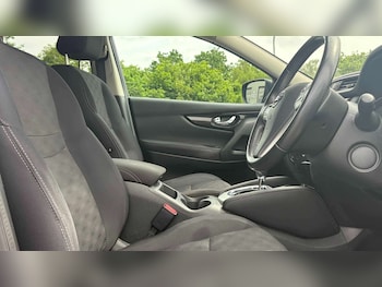 Used Nissan Qashqai 2016 for sale - 78744050: Photo