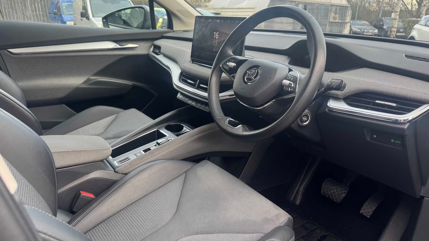 Used Skoda Enyaq 2024 for sale - 78010564: Photo 3