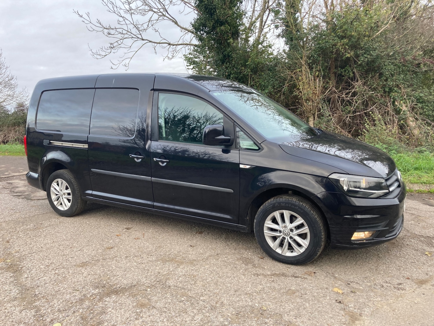 Used Volkswagen Caddy Maxi 2017 for sale - 76734319: Photo 3
