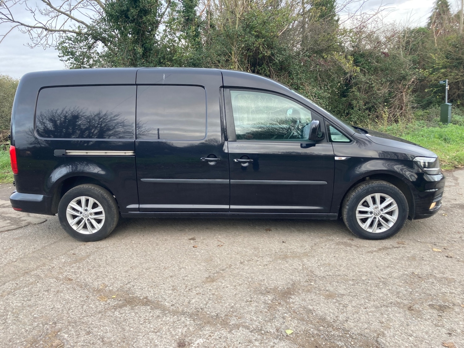 Used Volkswagen Caddy Maxi 2017 for sale - 76734319: Photo 4