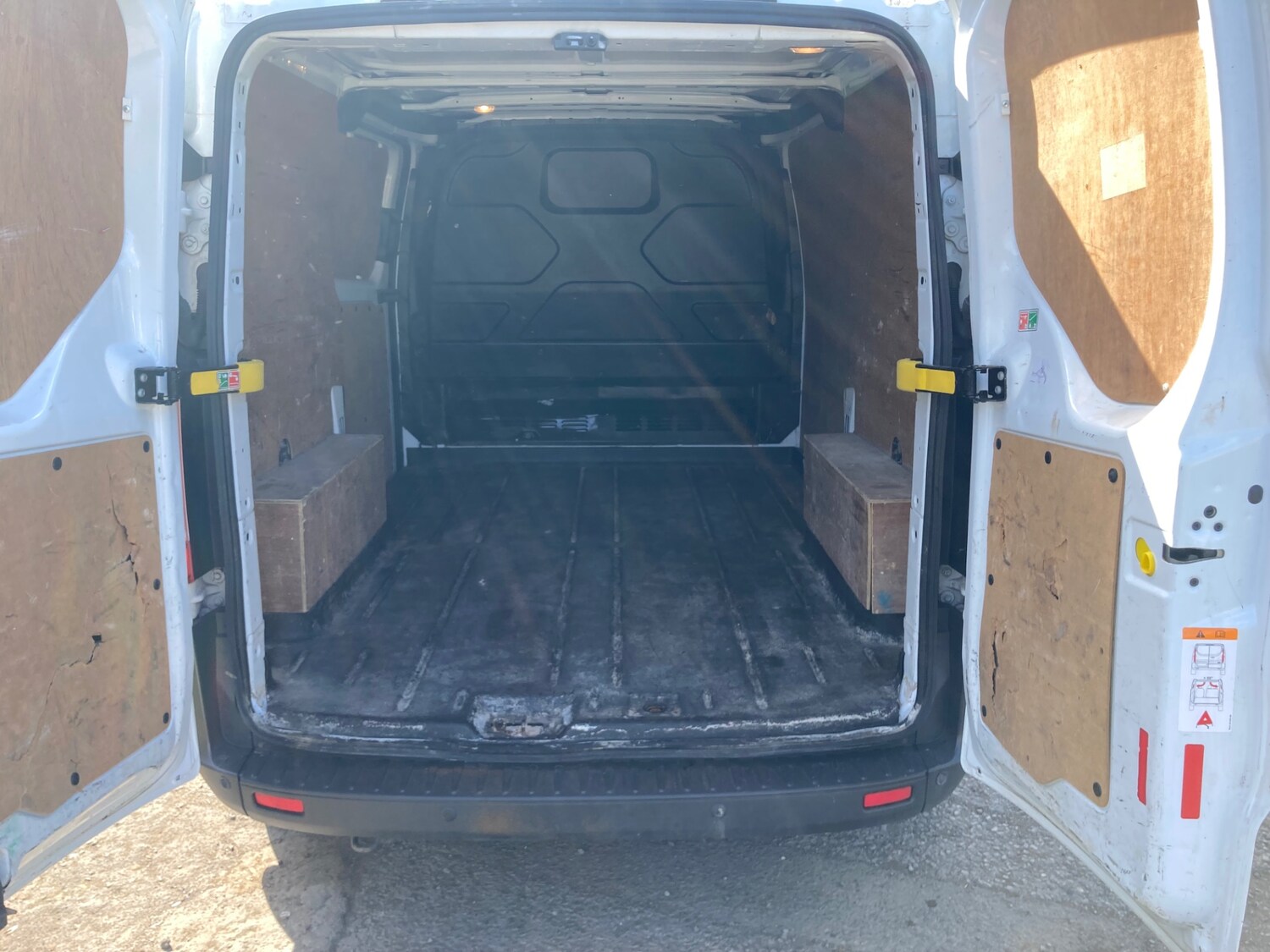 Used Ford Transit for sale - 78107048: Photo 31