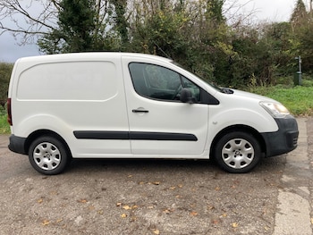 Used Peugeot Partner 2017 for sale - 76565722: Photo