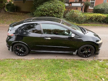 Used Honda Civic 2010 for sale - 76020102: Photo
