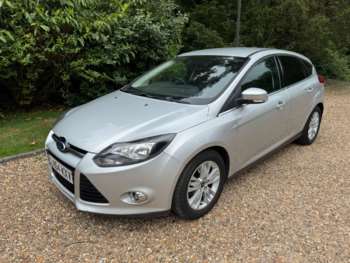 2014 - 1.0 Focus Titanium Navigator T 5dr