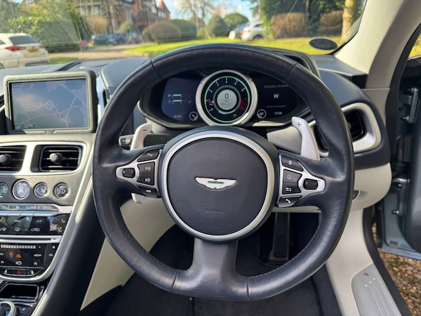 Used Aston Martin DB11 2018 for sale - 75566660: Photo 14