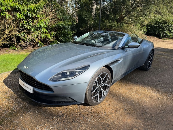 Used Aston Martin DB11 2018 for sale - 75566660: Photo 1