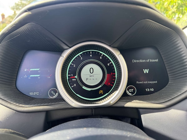 Used Aston Martin DB11 2018 for sale - 75566660: Photo 22
