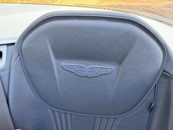Used Aston Martin DB11 2018 for sale - 75566660: Photo 24