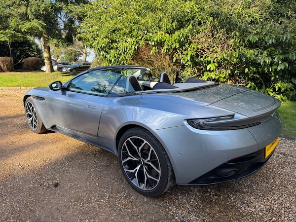 Used Aston Martin DB11 2018 for sale - 75566660: Photo 5