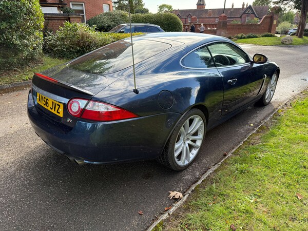 Used Jaguar XKR 2007 for sale - 76285153: Photo 9