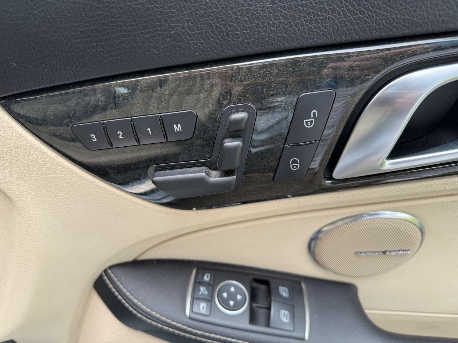 Used Mercedes-Benz SLK 2012 for sale - 76278051: Photo 23