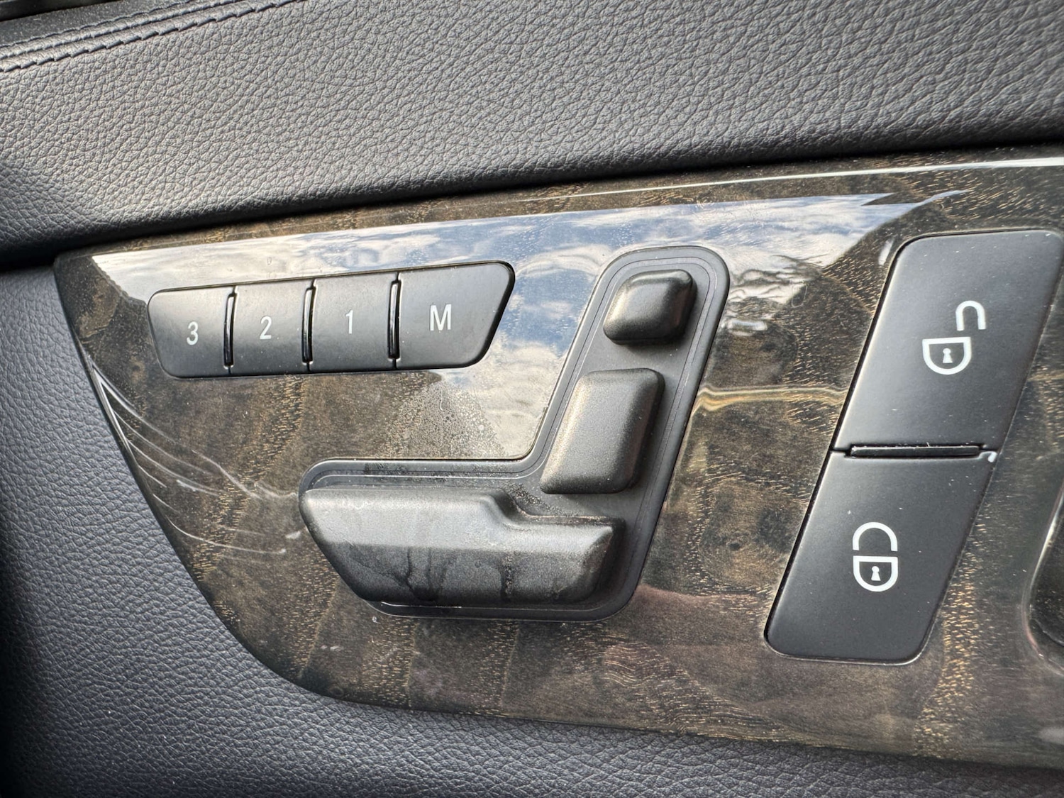 Used Mercedes-Benz CLS 2012 for sale - 76600566: Photo 15