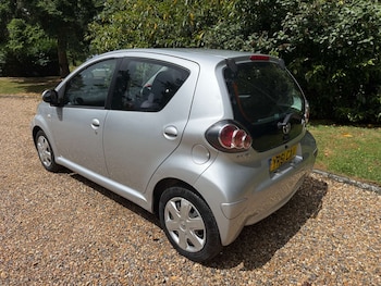 Used Toyota AYGO 2011 for sale - 78781961: Photo