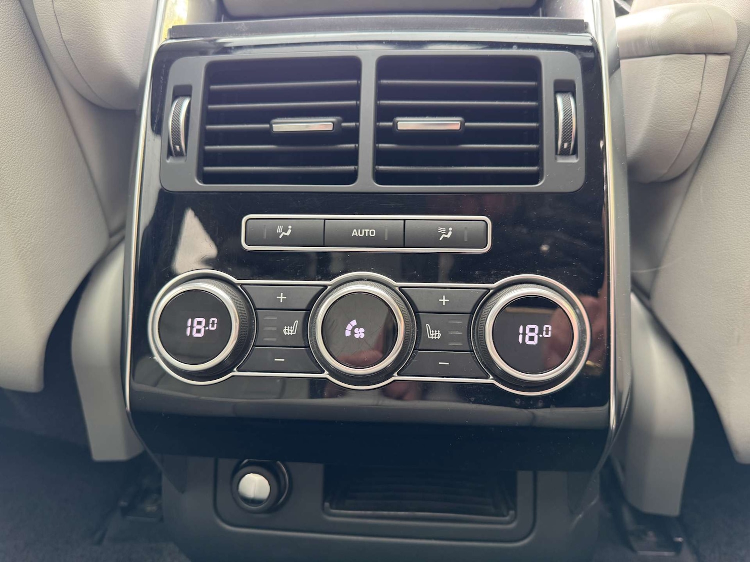 Used Land Rover Range Rover Sport 2016 for sale - 76601121: Photo 11