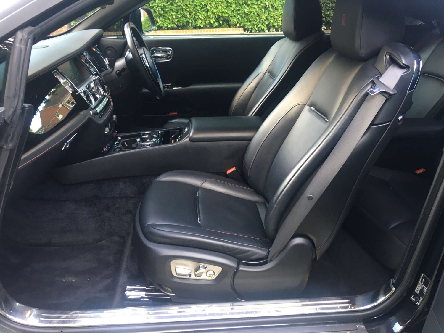 Used Rolls-Royce Wraith 2015 for sale - 76601219: Photo 22
