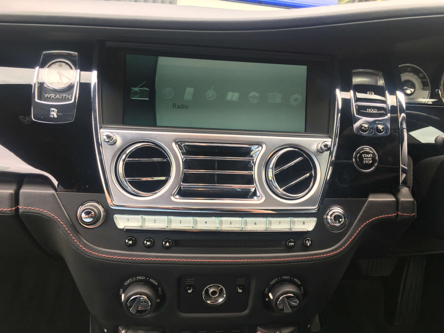 Used Rolls-Royce Wraith 2015 for sale - 76601219: Photo 40