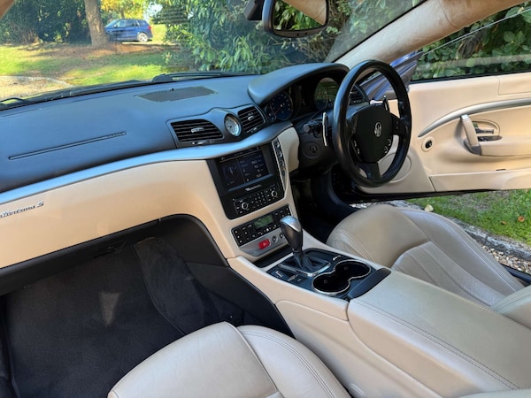 Used Maserati Granturismo 2011 for sale - 76278039: Photo 9