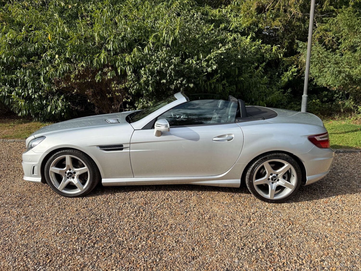 Used Mercedes-Benz SLK 2014 for sale - 76277995: Photo 2