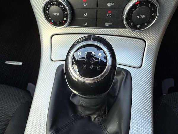 Used Mercedes-Benz SLC 2016 for sale - 75689232: Photo 18
