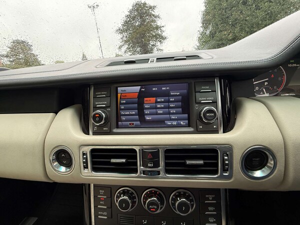 Used Land Rover Range Rover 2011 for sale - 76280360: Photo 15