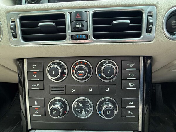 Used Land Rover Range Rover 2011 for sale - 76280360: Photo 16