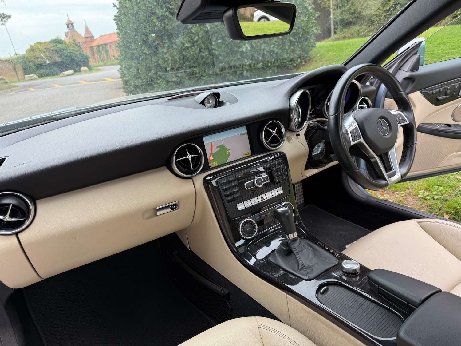 Used Mercedes-Benz SLK 2012 for sale - 76144432: Photo 11
